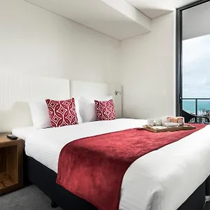 Ramada By Wyndham Vetroblu Scarborough Beach Hotel